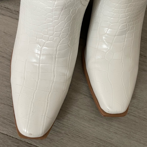 Princess Polly/Bellini White Cowgirl Boots size 7 - Picture 3 of 3